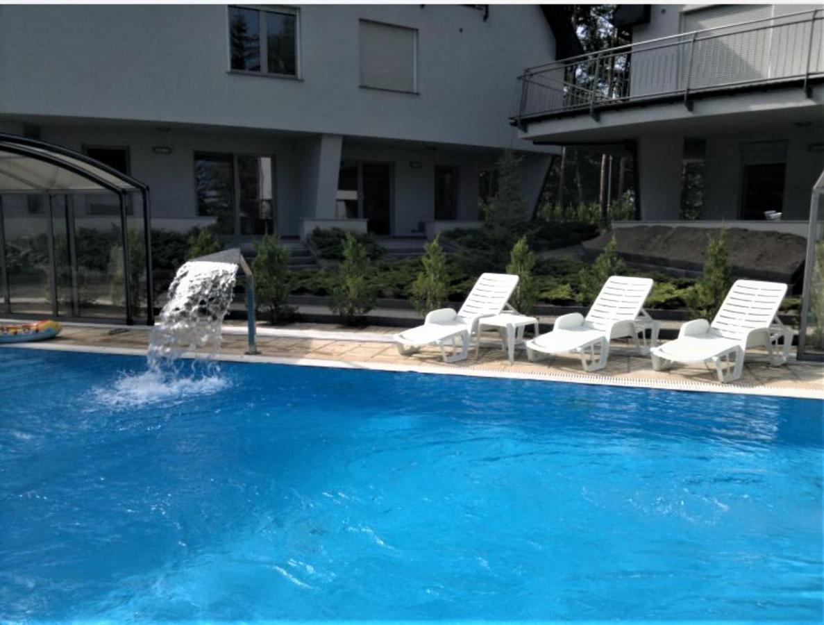 Apartament Przy Plazy ポビエロボ エクステリア 写真